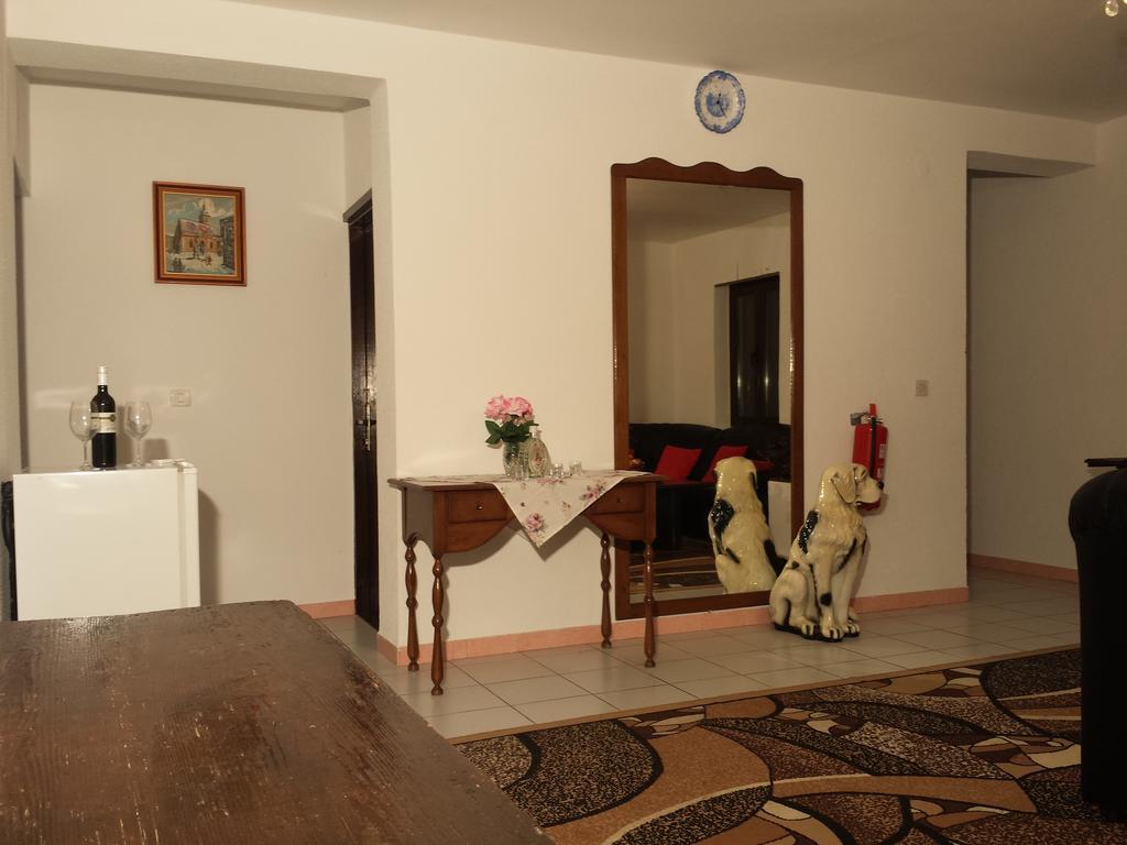 Apartments "Villa Mungos" Sobra Exterior photo